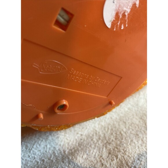 Seasons by Zauder’s Light up pumpkin - Picture 3 of 7